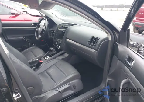 2009 Volkswagen Jetta Se z USA, uszkodzony, nr VIN 3VWRZ71K09M130745